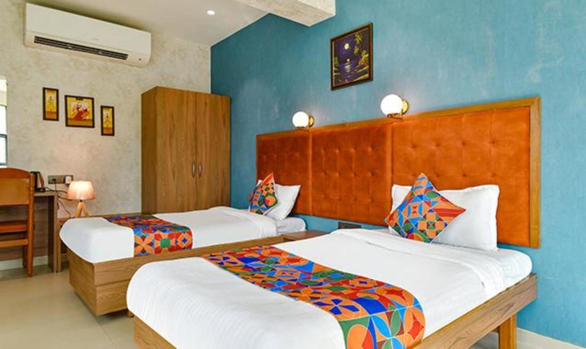 Fabhotel Siddharth Corporate - Vavol, Gandhinagar Exterior foto