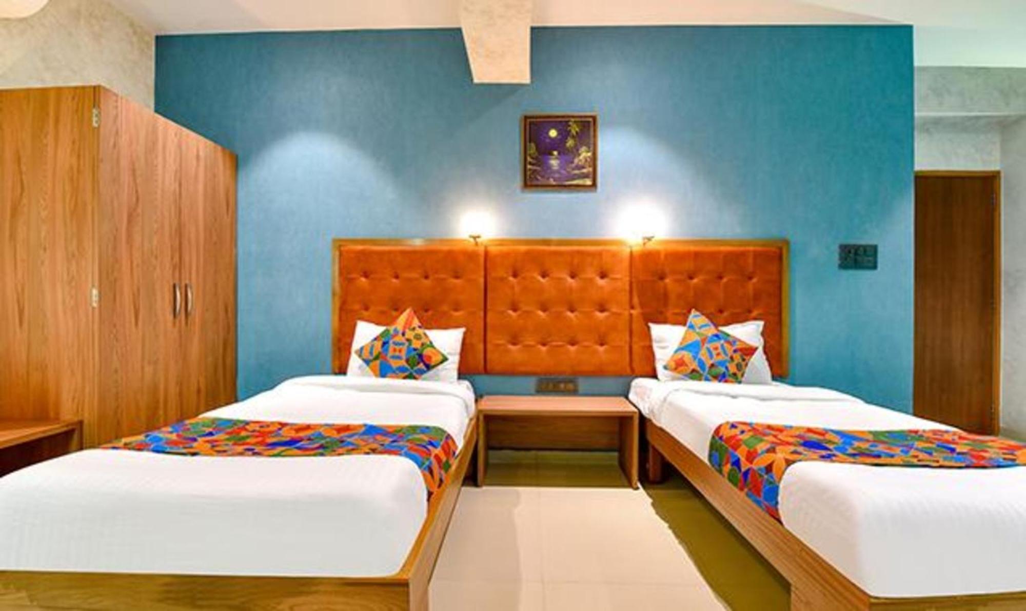 Fabhotel Siddharth Corporate - Vavol, Gandhinagar Exterior foto